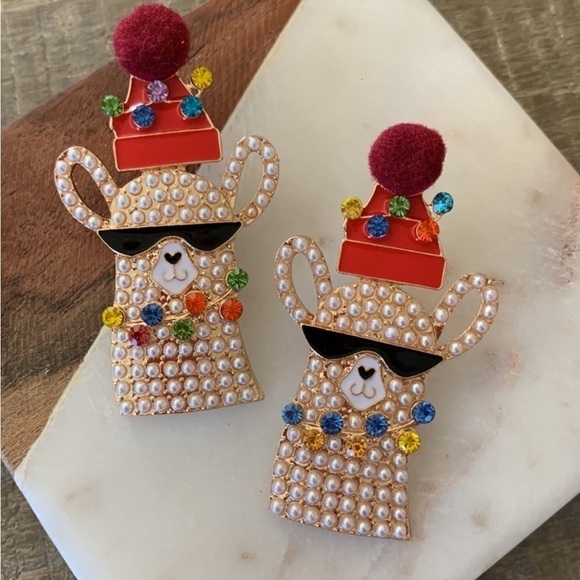 NWT Christmas Llama Pom Pom Christmas Holiday Earrings - Picture 4 of 4